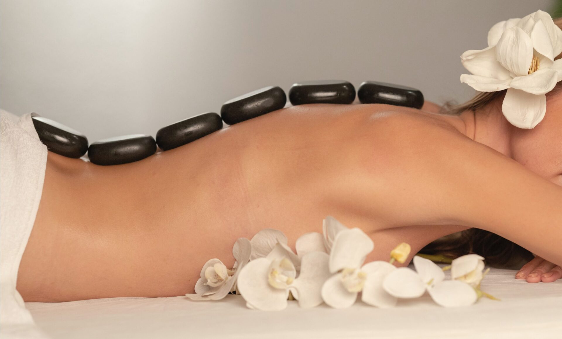 Relaxačné procedúry a masáže