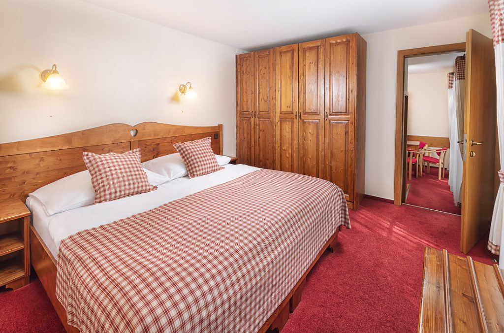 Apartment LUX with 2 bedrooms - image 5