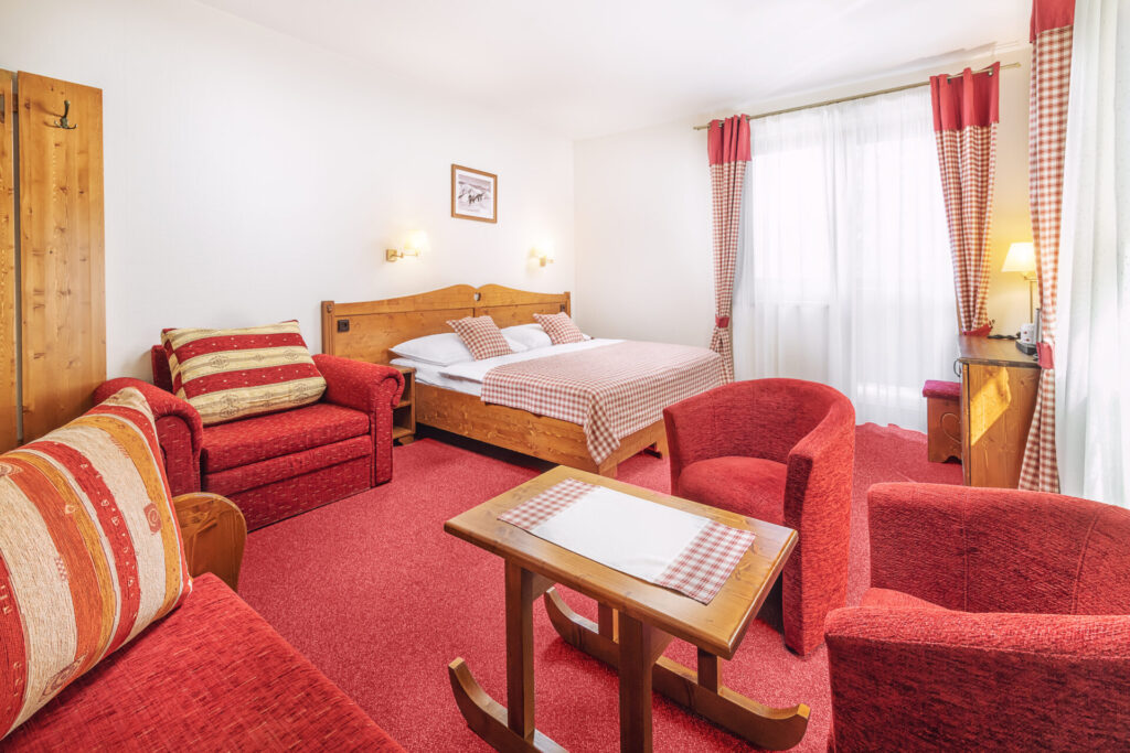 Dvojlôžková izba COMFORT s dvoma prístelkami - obrázok 3