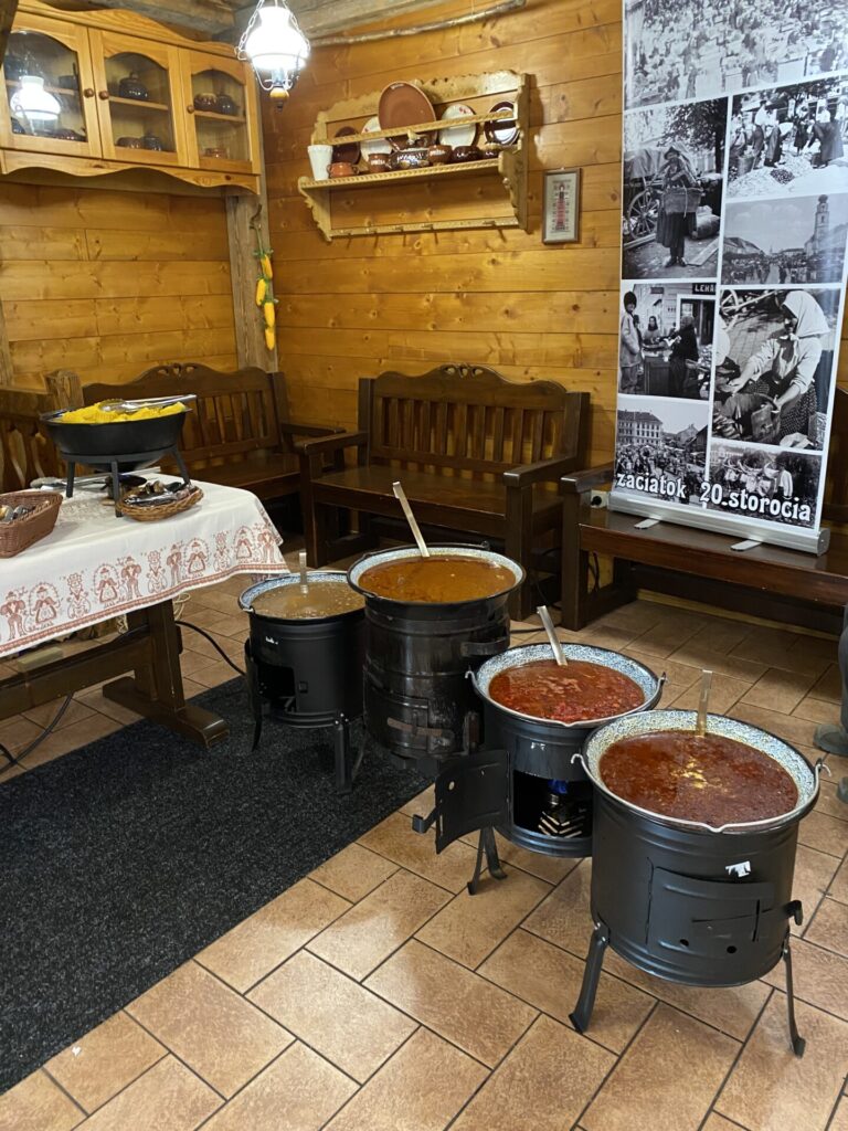 Slovenský bazár - tržnica. Gastroshow v Hoteli Družba. 