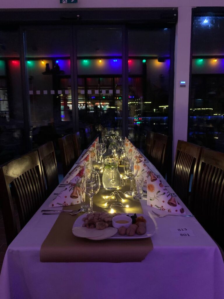 Vianočné trhy. Gastroshow v Hoteli Družba v Jasnej. 