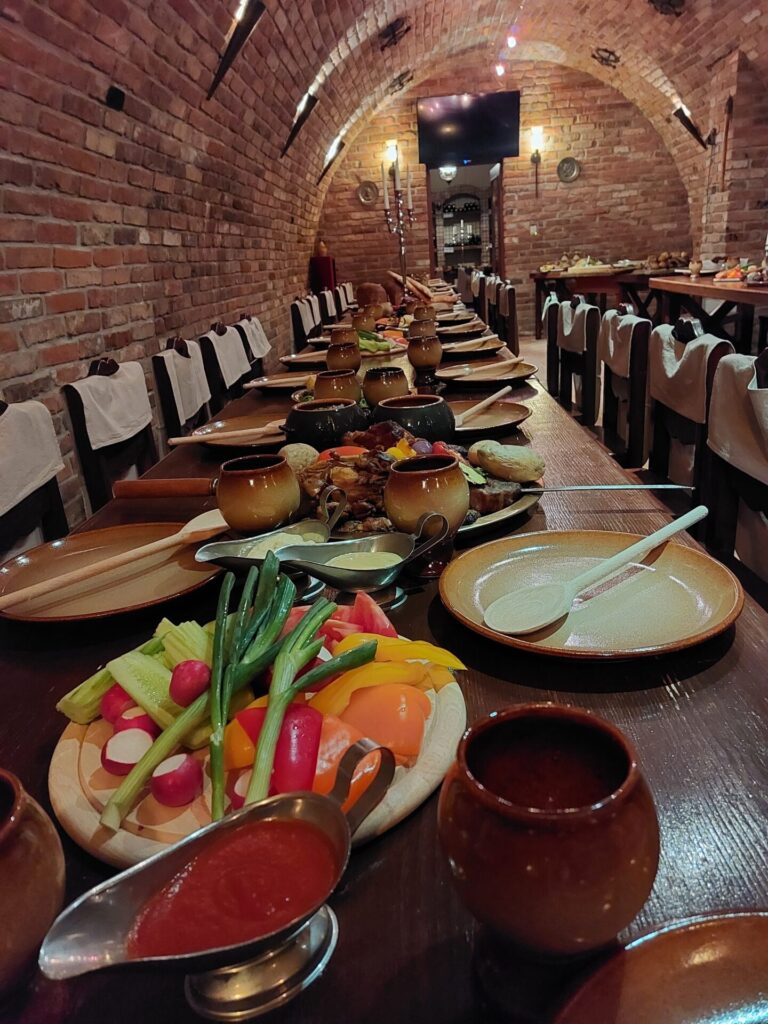 Stredoveká hostina. Gastroshow v Hoteli Družba v Jasnej. 