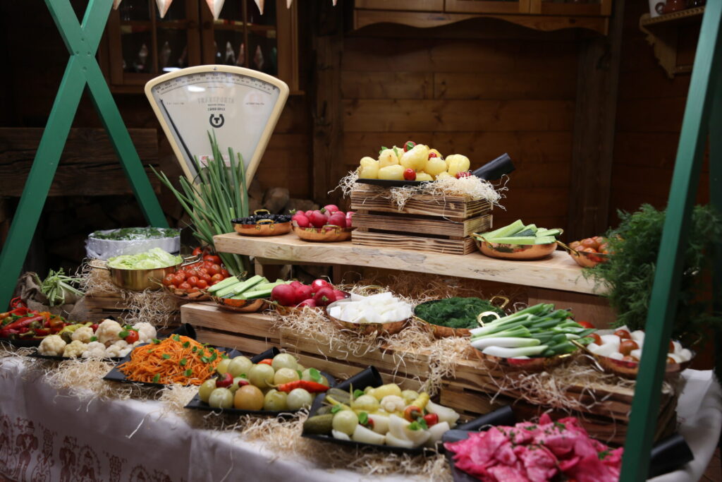 Slovenský bazár - tržnica. Gastroshow v Hoteli Družba. 