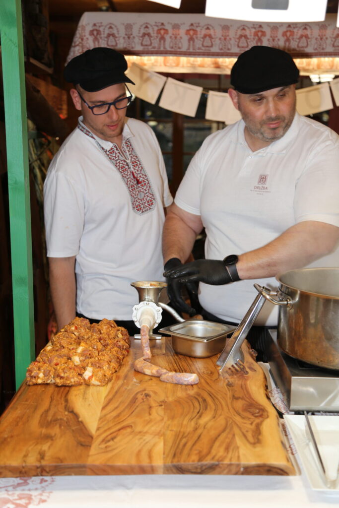 Slovenský bazár - tržnica. Gastroshow v Hoteli Družba. 