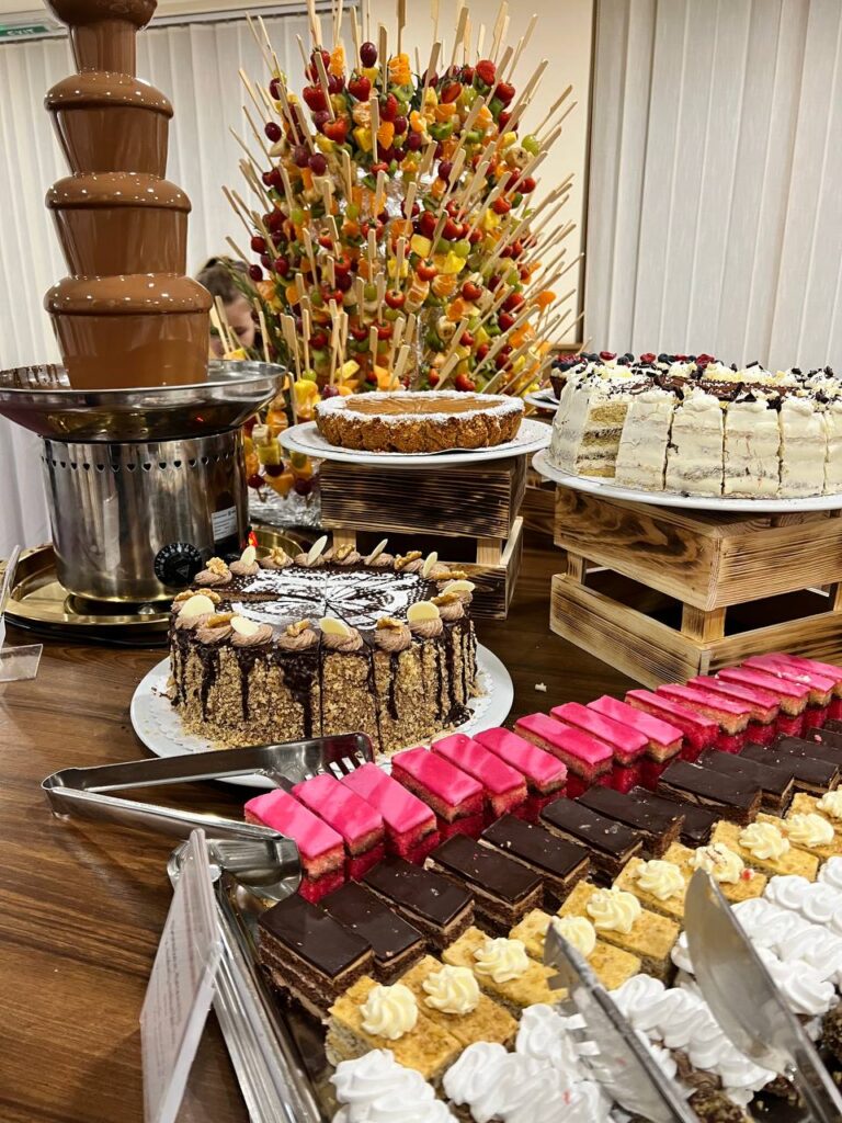 Vianočné trhy. Gastroshow v Hoteli Družba v Jasnej. 